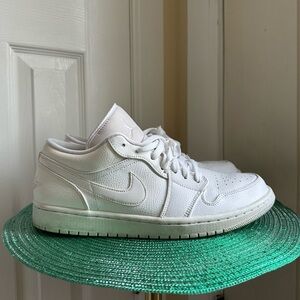 Nike Air Jordan 1 Low Triple White Shoes